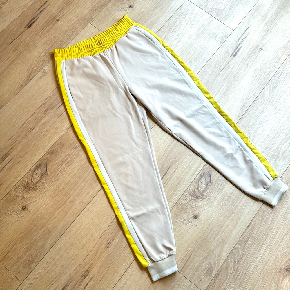 ZARA Woman Joggers